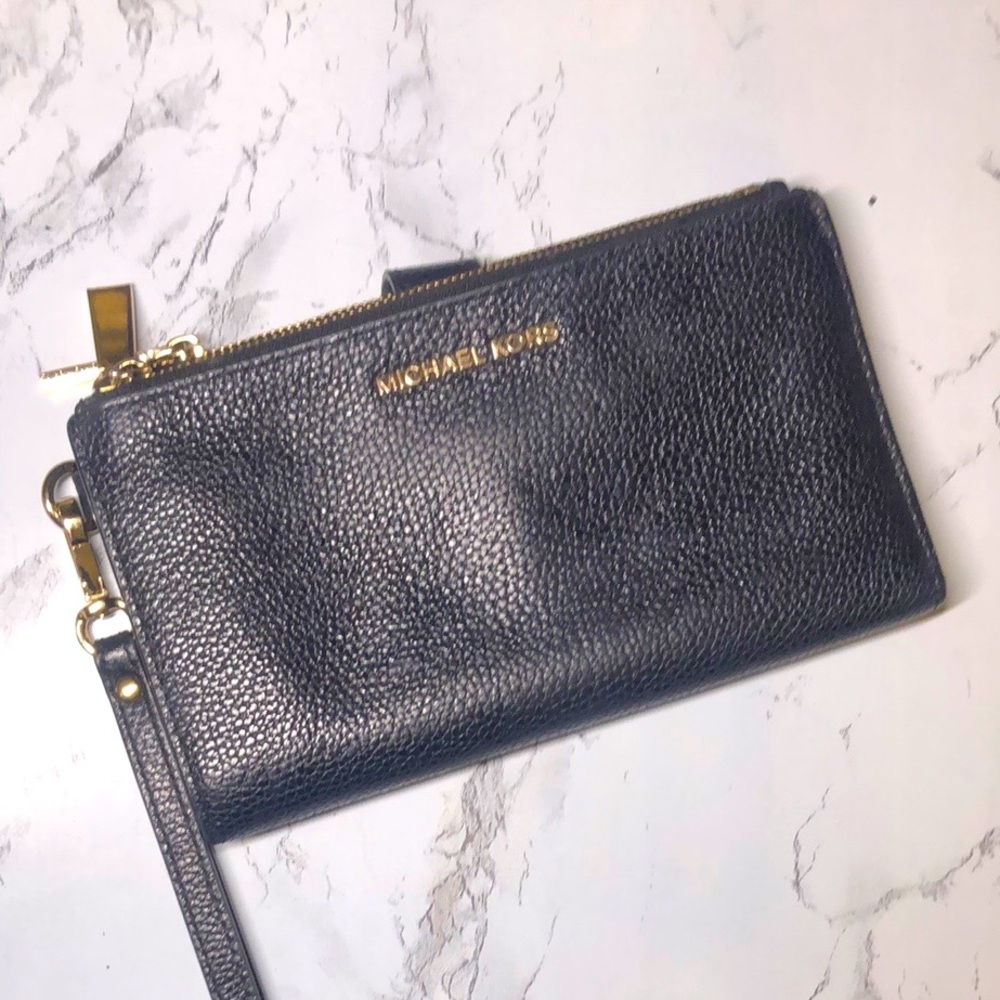MK  Women's Jet Set Travel Double Zip Wristlet